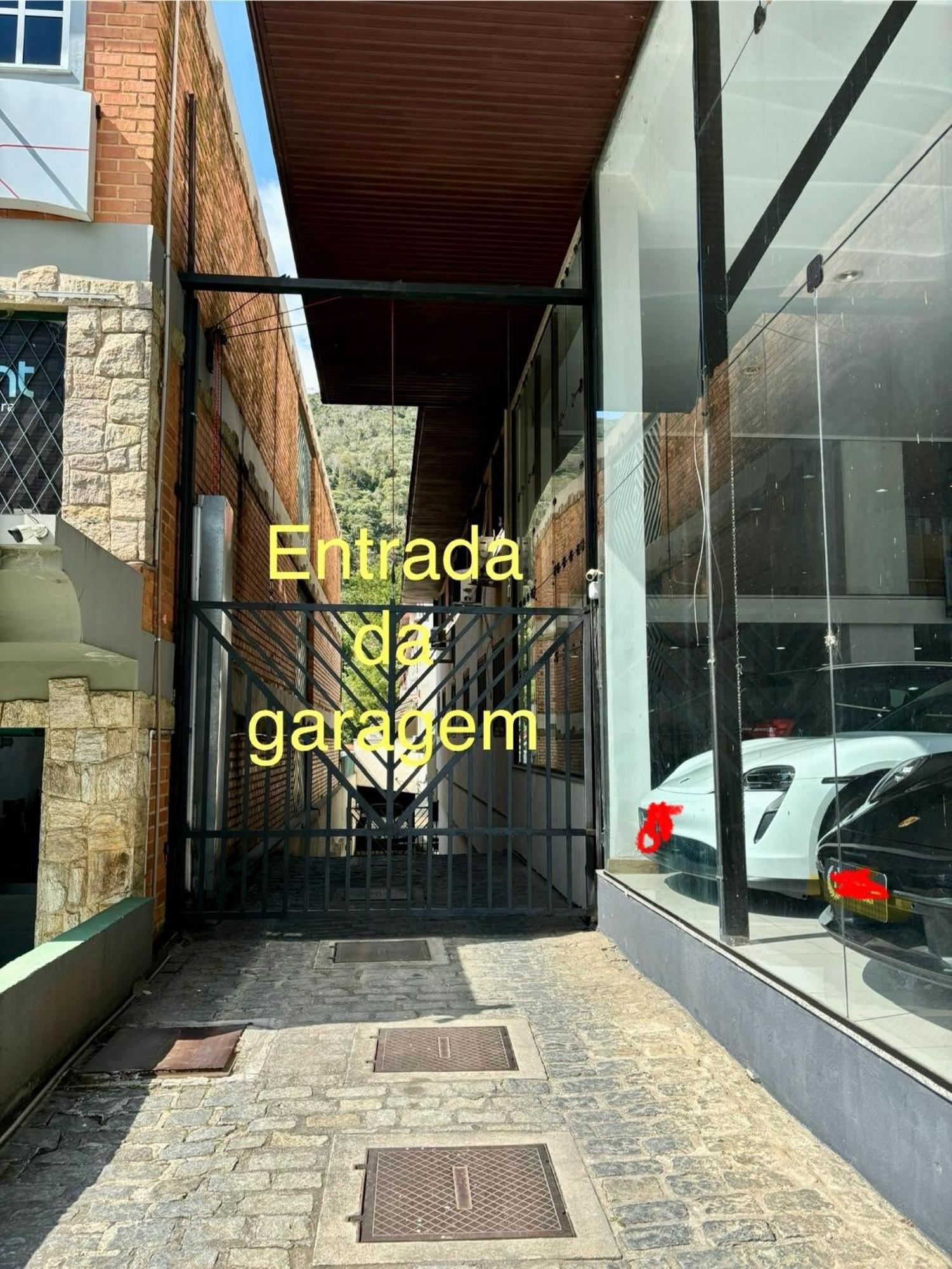 Em Itaipava Apartamento